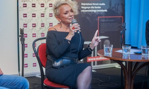 Małgorzata Ostrowska z płytą „Na świecie nie ma pustych miejsc” w ramach „Piątk